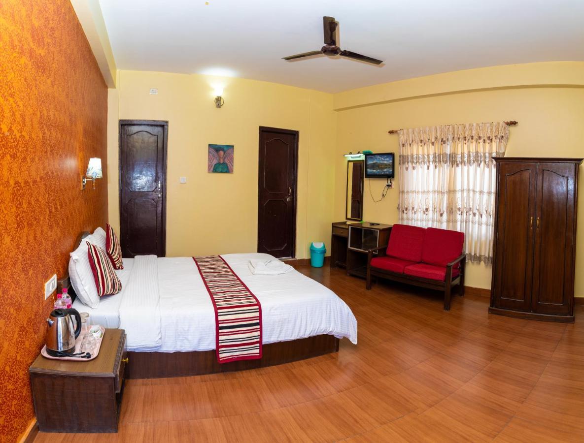 Butterfly Lodge Pokhara Eksteriør billede