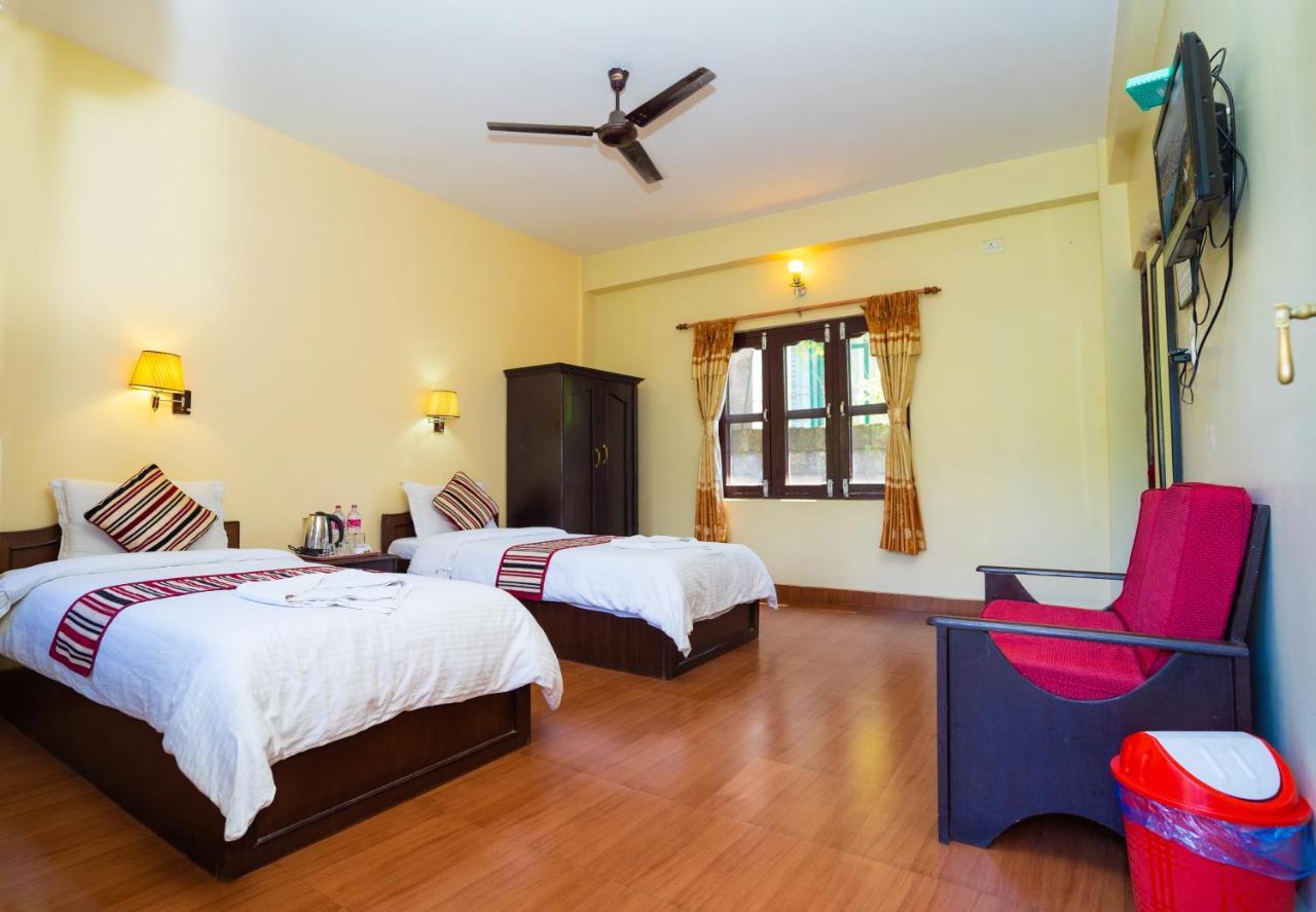 Butterfly Lodge Pokhara Eksteriør billede